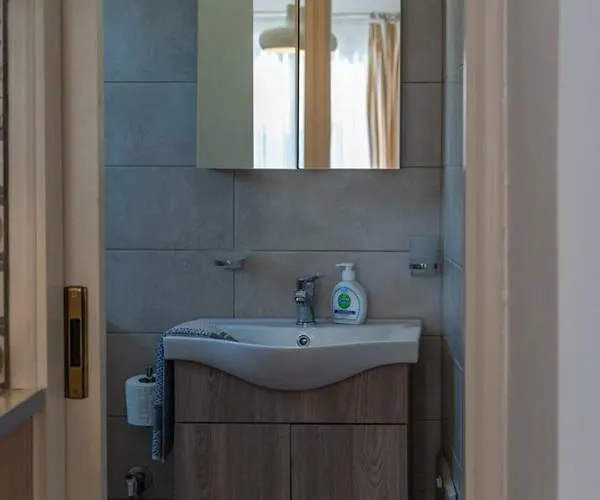 Katerina Apartment *